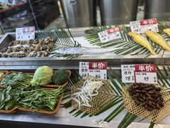 -万龙洲海鲜(大兴绿地缤纷城店)