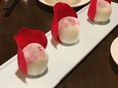 蓝莓雪媚娘-广州文华东方酒店·江-由辉师傅主理