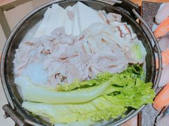 石屋牛肉菌菇火锅-石屋料理(南京西路店)