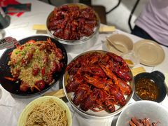 -巴厘龙虾·榜首油焖大虾(音乐学院·沿江酒馆店)