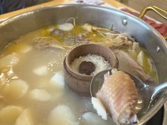 -朴小妹人参鸡汤火锅(长白山万达店)