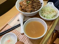 -熊吞·大碗丼烧肉饭(济宁万达广场店)