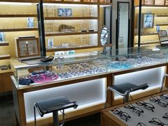 -LOGO眼镜·蔡司品牌折扣店(龙华清湖店)
