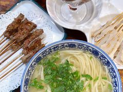 -东大桥小国抻面烧烤(长通路店)