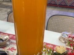 -刘姐啤酒鱼民族演艺餐厅(西街总店)