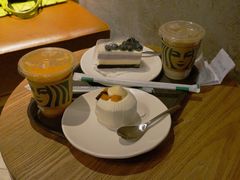 -星巴克臻选(周浦万达店)