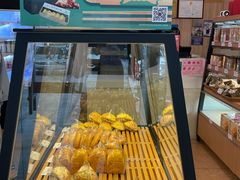 面包甜点陈列柜-顶东面包花园·生日蛋糕(香榭丽店)
