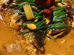 葱烧大鱼头泡饼-北平盛世·新京菜·北京烤鸭(劲松·双井店)