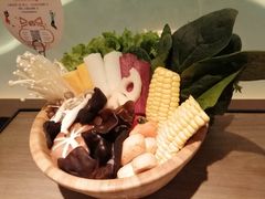 -湊湊火锅·茶憩(打浦桥日月光店)