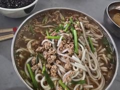 -正宗杨记普洱酸醋米线(总店)