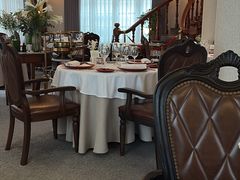 -La Villa French Restaurant