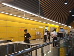 -红土地(地铁站)