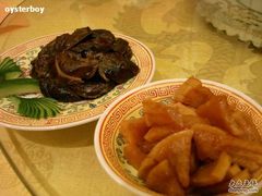 最喜欢的两个小菜，葱烧香菇和萝卜干-仿膳饭庄(天安门店)