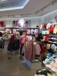 -巴拉巴拉(首创奥特莱斯店)