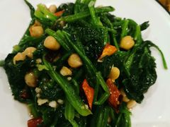 鹰嘴豆拌菠菜-巴依老爷·新疆美食(上城区天城路店)