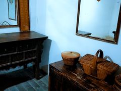 -百里峡七彩艺术小镇