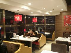 大堂-嘉和一品粥(首经贸店)