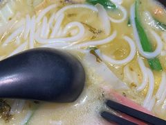 -大鼓米线(浦东长泰店)