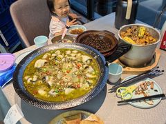 -有红鸡毛店·川菜(建设路店)