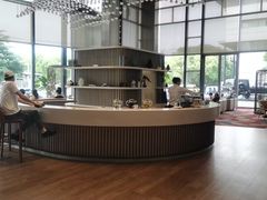 -奔驰上海利星(七宝店)