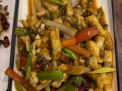 -香巴拉云南餐厅(华莱坞店)