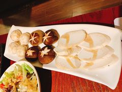 菌菇拼盘-爱合牛·和牛烧肉&和牛火锅放题(伊势丹南京路店)