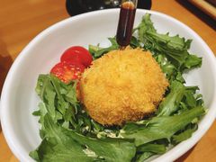 酥炸牛肉裹温泉蛋-胜博殿日式炸猪排(悠唐店)