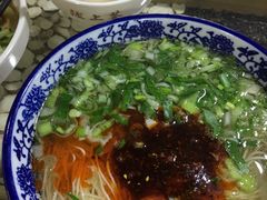 -陇上全荟兰州传统牛肉面(延吉路店)