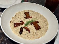 -LESCEDARS  Bistro香柏树(外滩店)