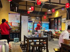 -富正毅三下锅·湘西韵味(天门山索道店)