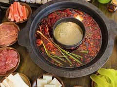 -黄潇洒老火锅(九眼桥宏济巷店)