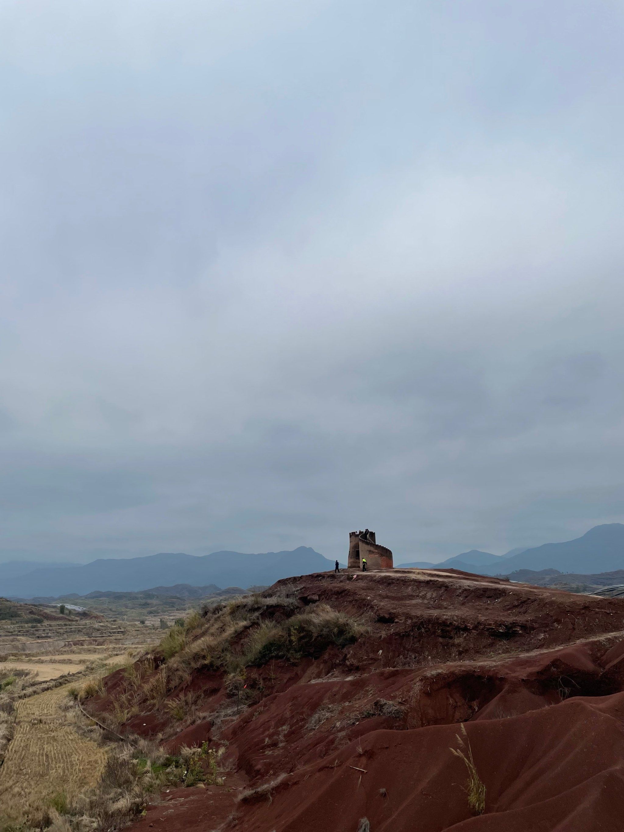 韶关南岭红沙漠,热烈的沙与静谧的山