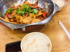 -愉肴麻辣香锅(中山路店)