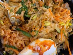 -拌来拌去石鍋拌飯(文鼎店)