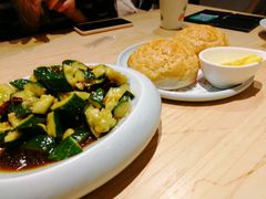 菠萝包-荷花亭·湖北融合菜(十堰武商MALL店)