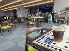 -及象咖啡Air·360度俯瞰广州塔(北塔68F店)