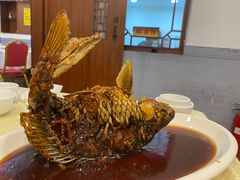 罾蹦鲤鱼-奥华餐厅·老张记(台基厂店)