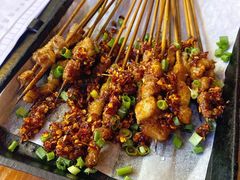 泼辣猪小串-木屋烧烤(西南角店)