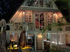 -弦月窗LUNETTE BY AMANDA(复兴路店)