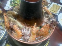 -一口猪海鲜浑锅·东北家常菜