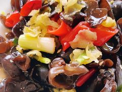 -石磨豆花家常菜·牦牛排土火锅