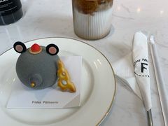 -Fridi Patisserie Cafe