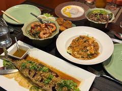 -Sala Thai Restaurant