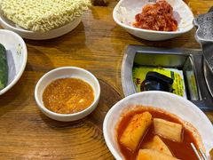 -喇喇排骨火锅·传统韩式脊骨汤(望京西园总店)