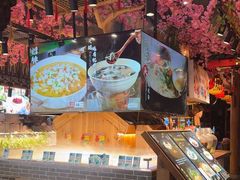 -头上红煨盐鸡·非遗院子餐厅