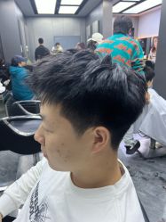 -米可造型烫发染发