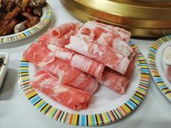-布罗城堡自助烧烤(鸿通城购物中心店)