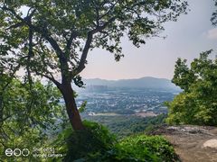 -灵岩山风景区