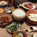 量很大我们三人都没吃完，烤鸭比店内点省15元