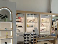 -大连何氏眼科医院